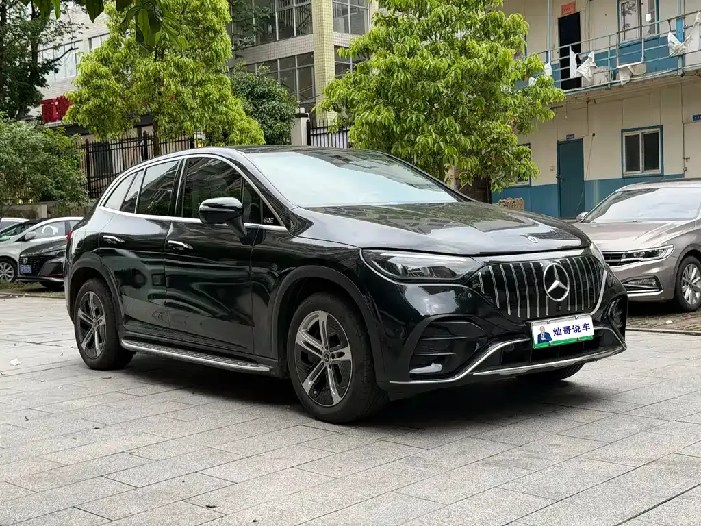 Mercedes-Benz EQE SUV 2023 из CN, фото 10