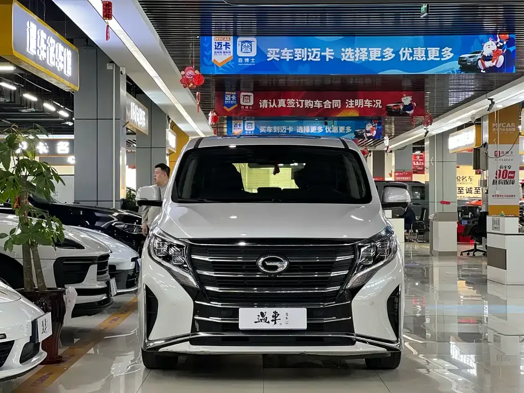 GAC Motor Trumpchi M8 — фото 10