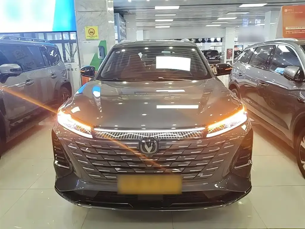 Changan CS75PLUS — фото 10