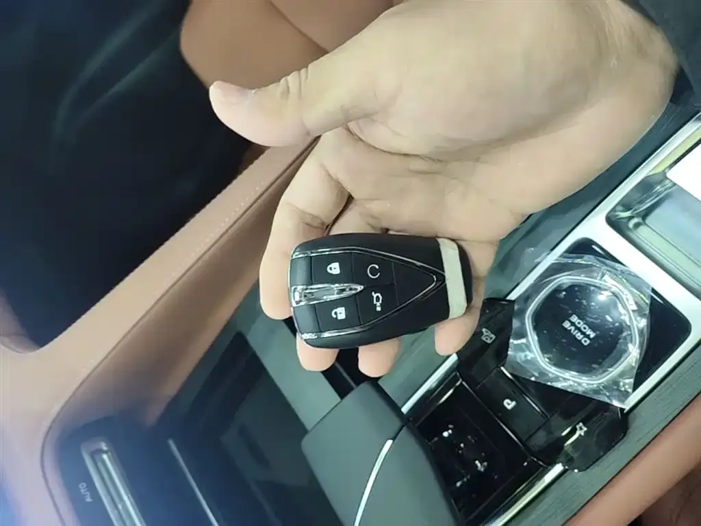 Changan CS75PLUS — фото 2