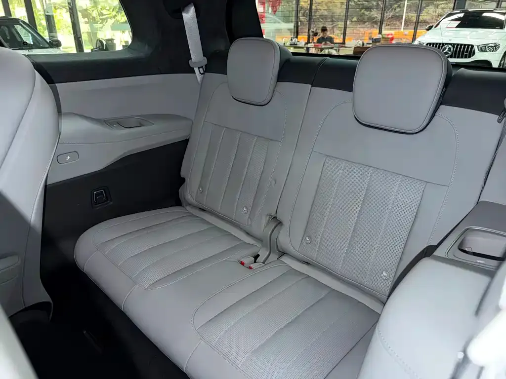 NIO ES8 — фото 4