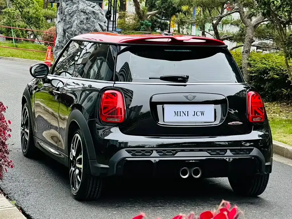 MINI JCW (John Cooper Works) — фото 9