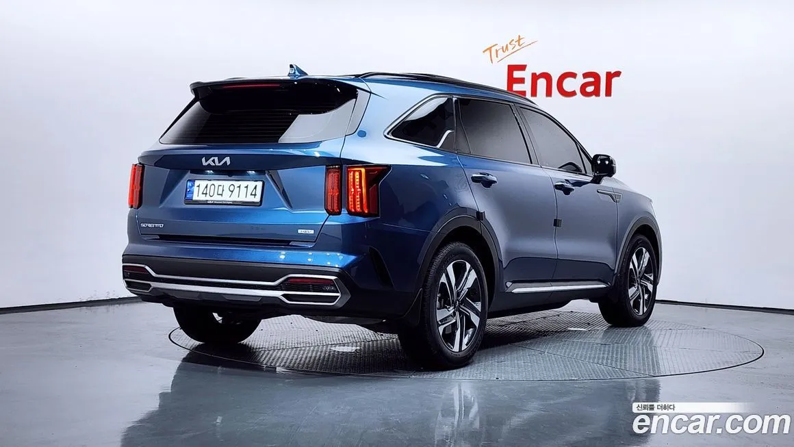 Kia Sorento — фото 6