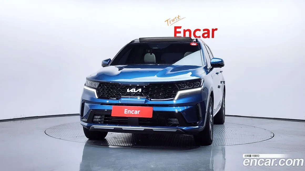 Kia Sorento — фото 10