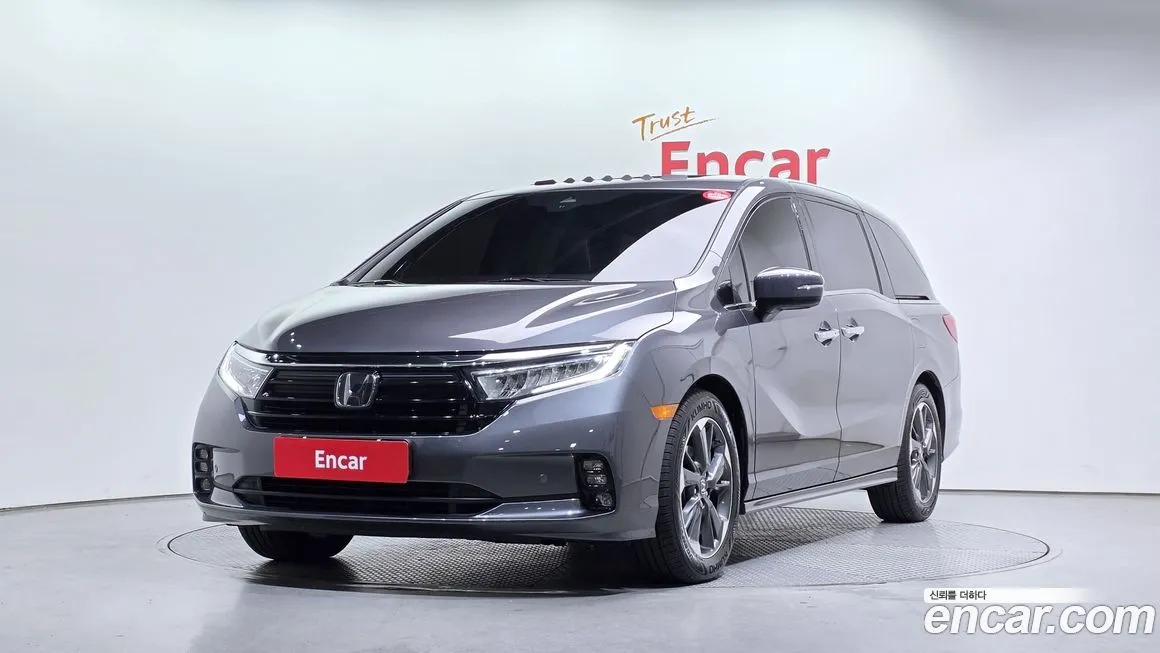 Honda Odyssey — фото 1