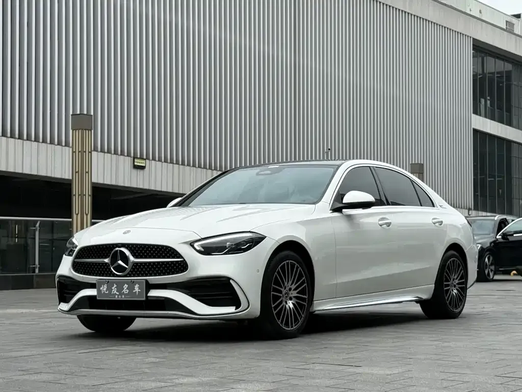 Mercedes-Benz C-Class — фото 1