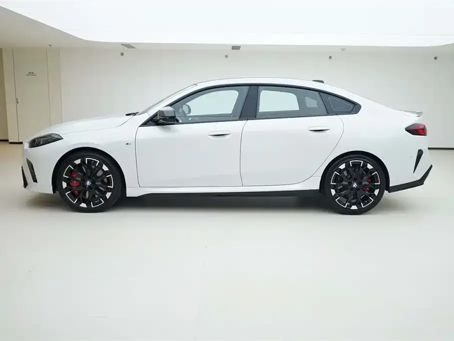 BMW M235L 2025 из CN, фото 7