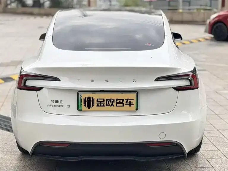 Tesla Model 3 — фото 2