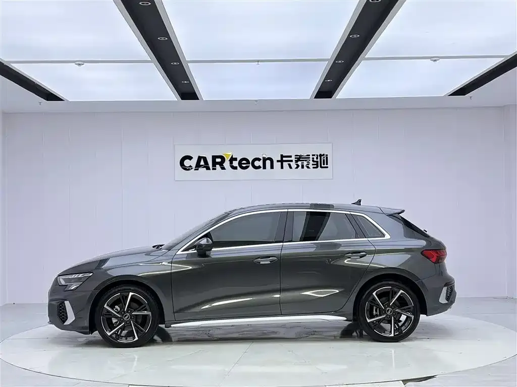Audi A3 2024 из CN, фото 6