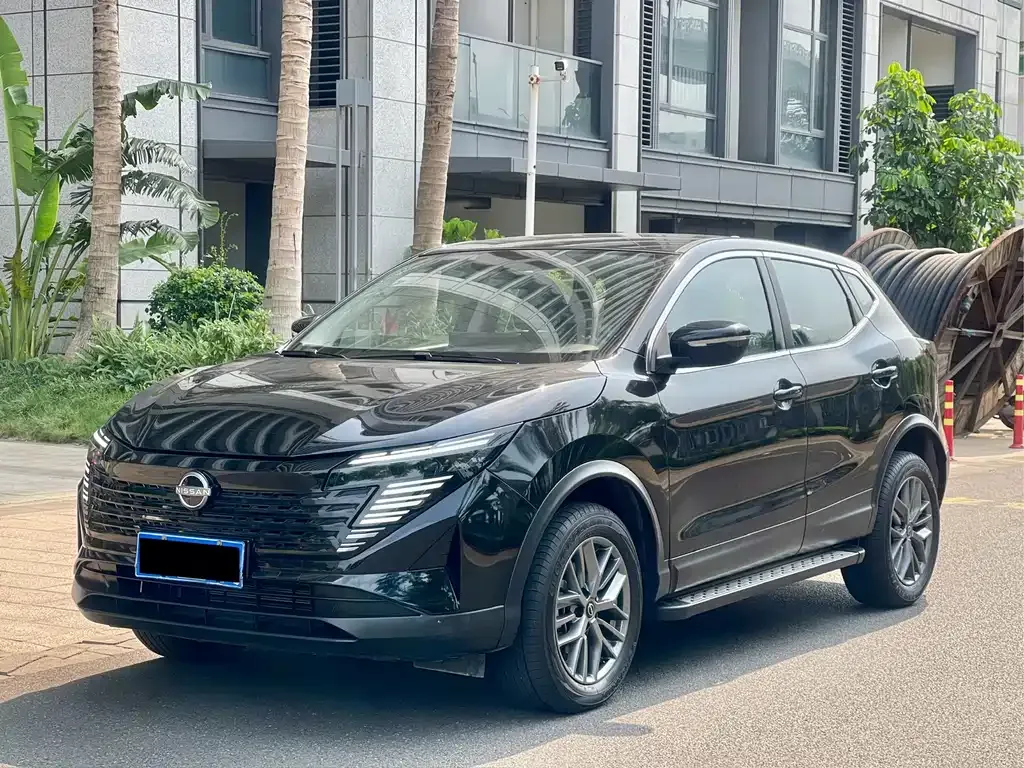 Nissan Qashqai — фото 1