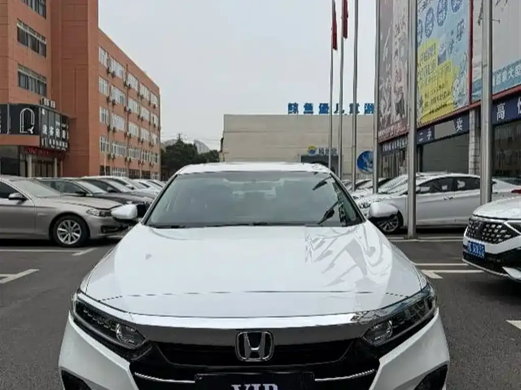 Honda Accord — фото 3
