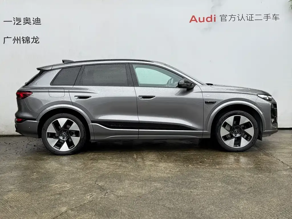 Audi Q6L e-tron — фото 3