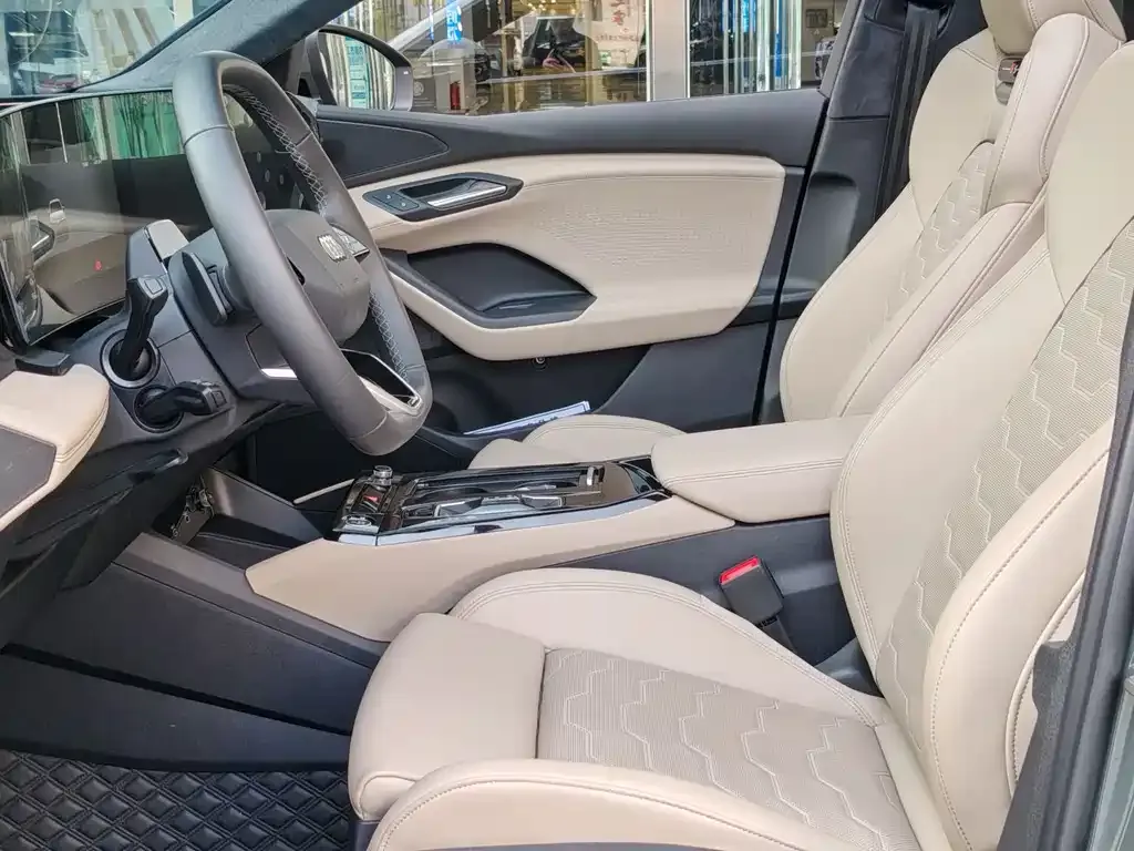 Audi Q6L e-tron 2025 из CN, фото 10