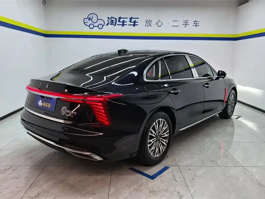 Hongqi H5 — фото 10