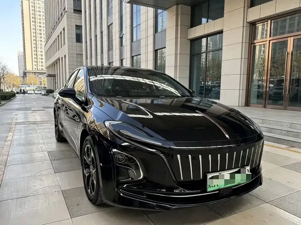 Hongqi E-QM5 2024 из CN, фото 7