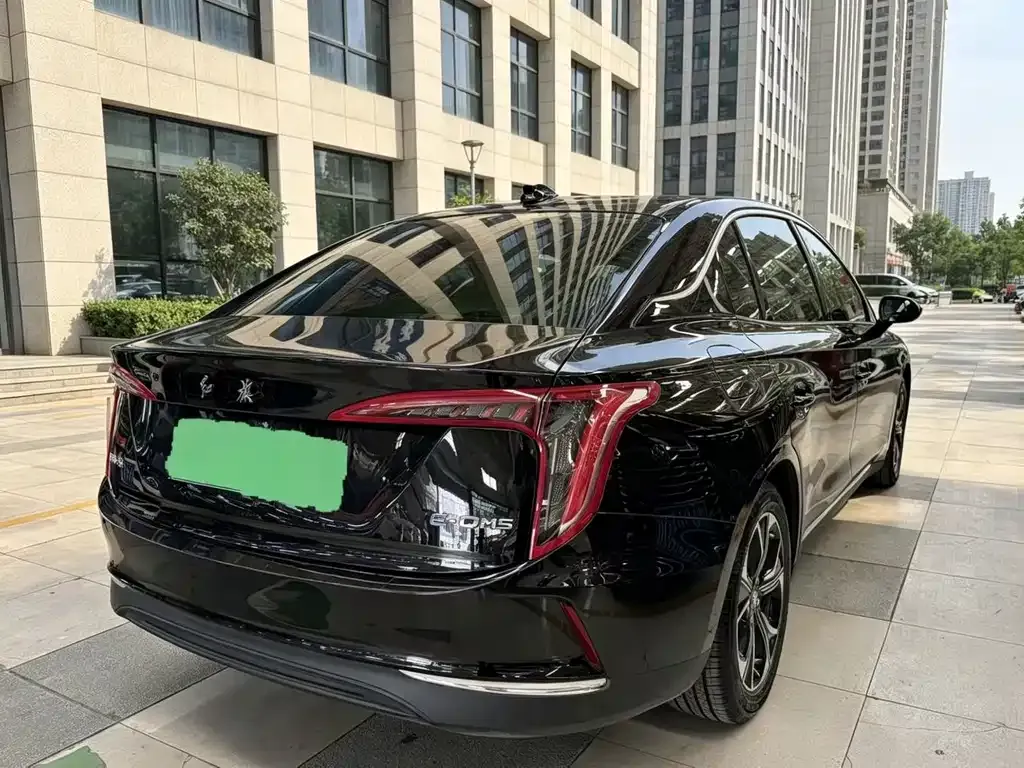 Hongqi E-QM5 2024 из CN, фото 6
