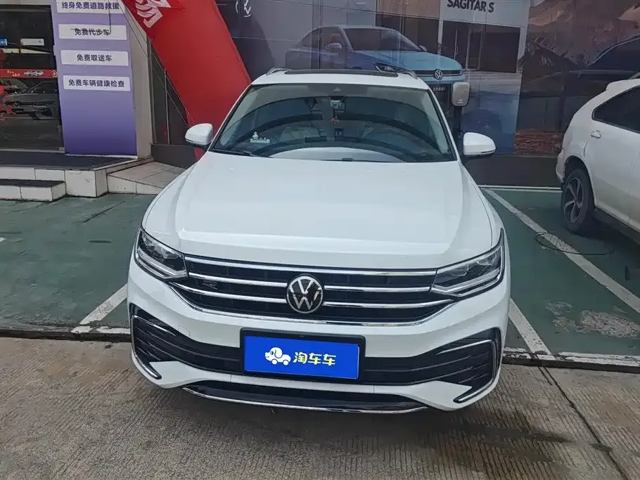Volkswagen Tiguan L — фото 7