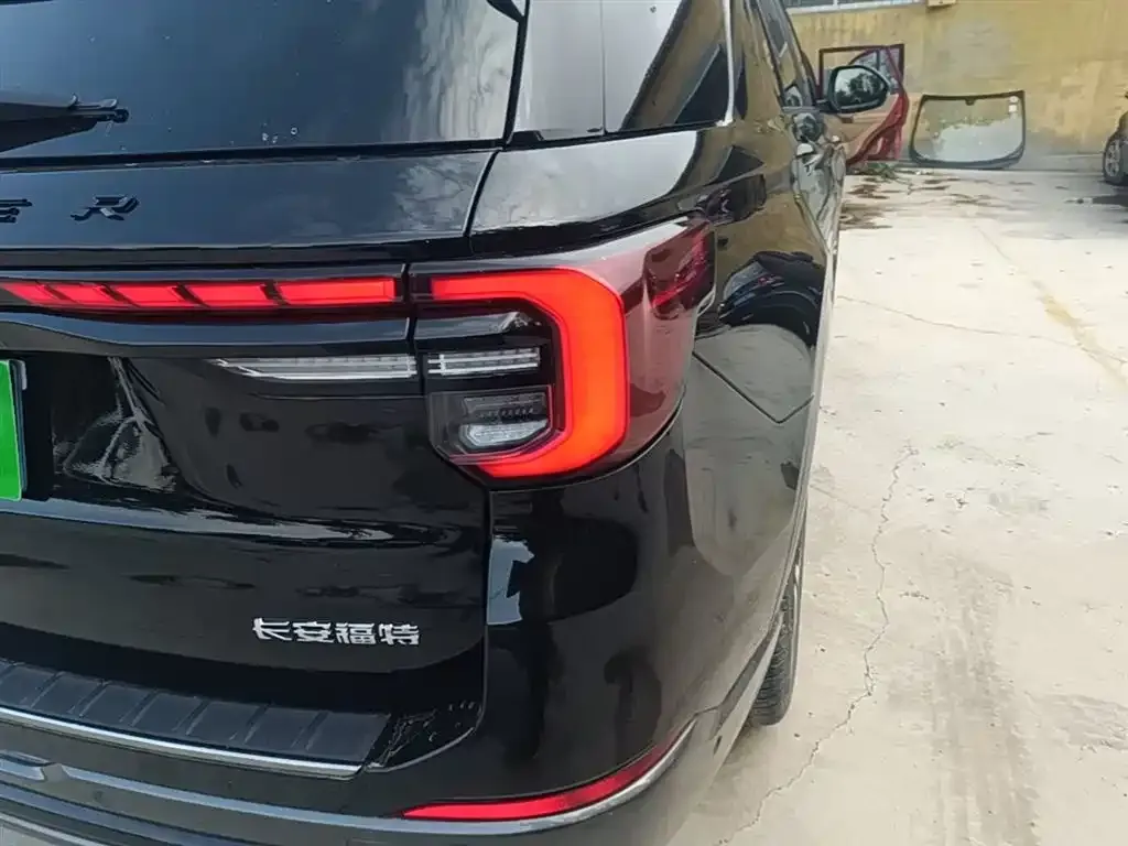 Ford Explorer 2022 из CN, фото 6