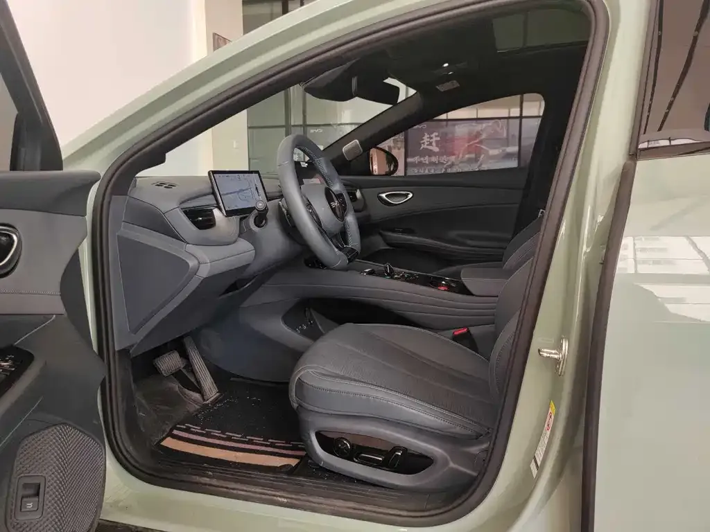 BYD Seal 06GT — фото 7