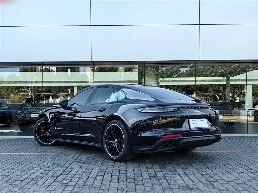 Porsche Panamera — фото 10