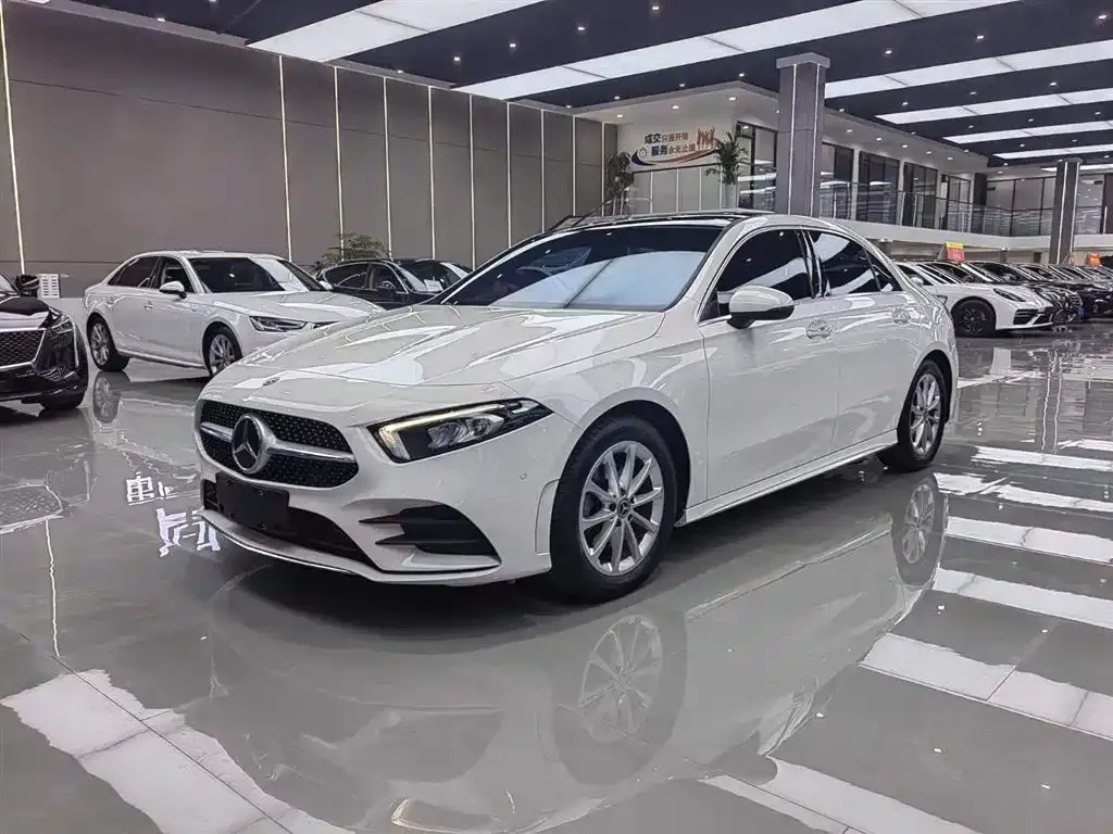Mercedes-Benz A-Class — фото 1
