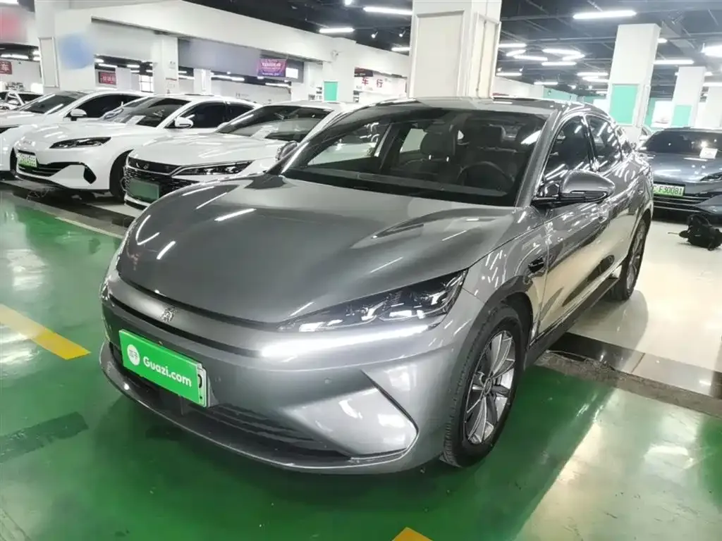 BYD Qin L — фото 9