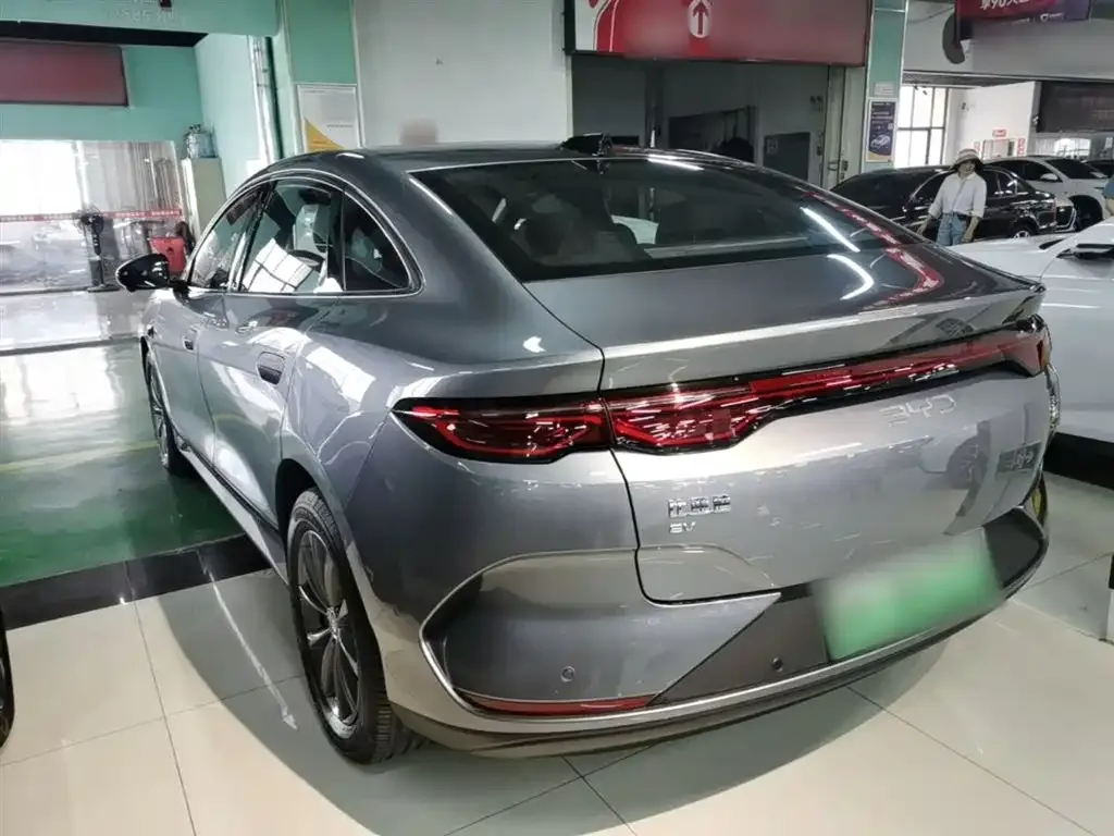 BYD Qin L — фото 7