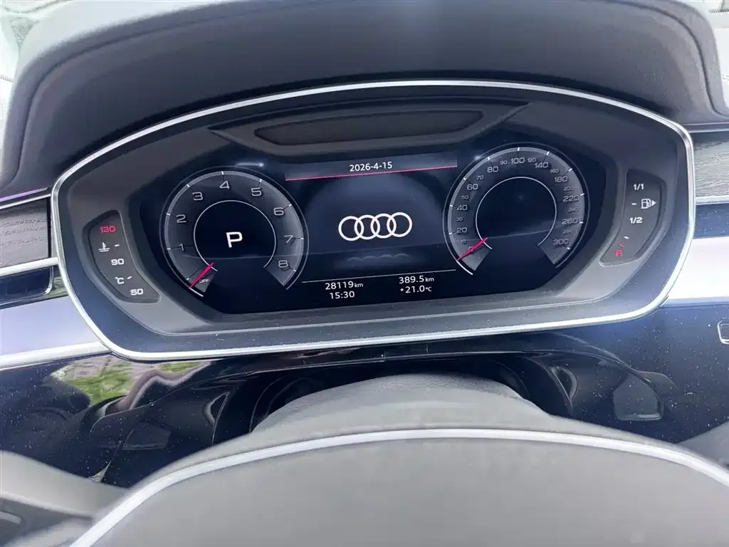 Audi A8 — фото 4