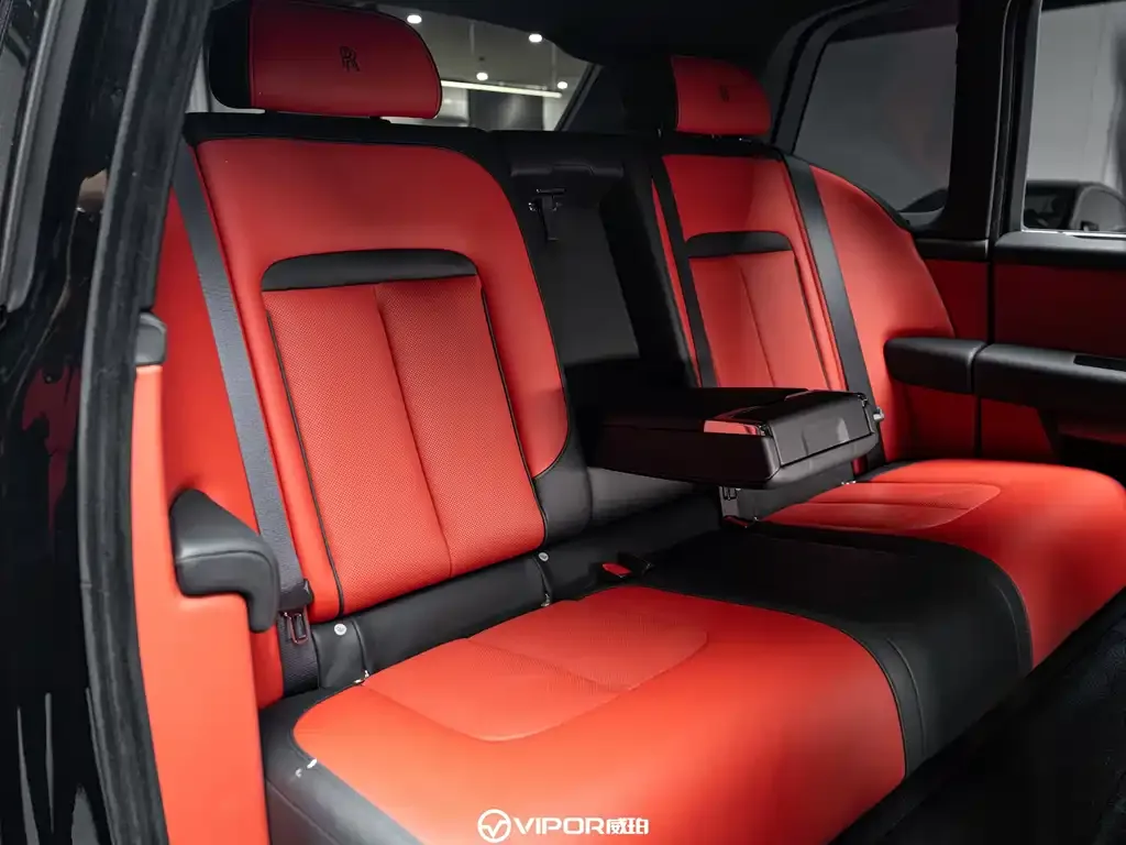 Rolls-Royce Cullinan 2021 из CN, фото 5