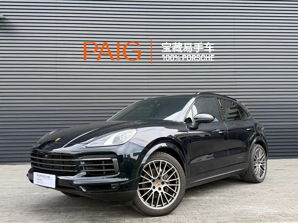 Porsche Cayenne — фото 1