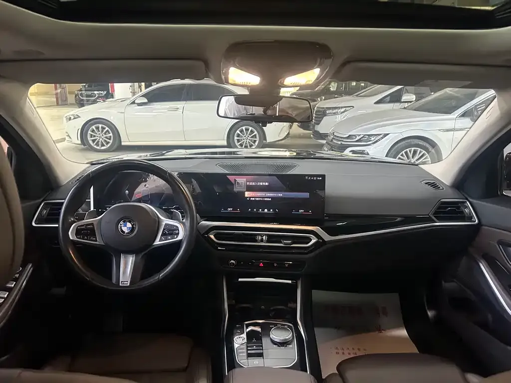 BMW 3 Series 2023 из CN, фото 2