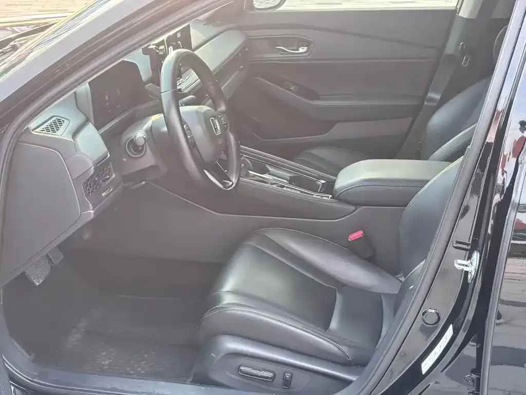 Honda Accord — фото 4