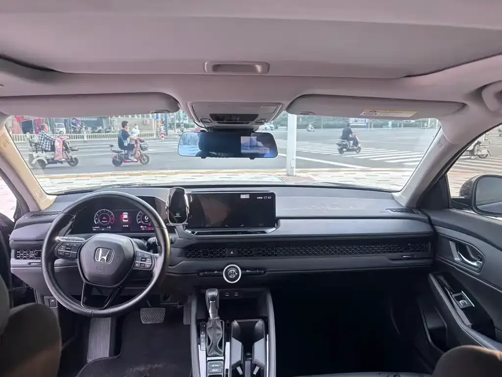 Honda Accord — фото 2