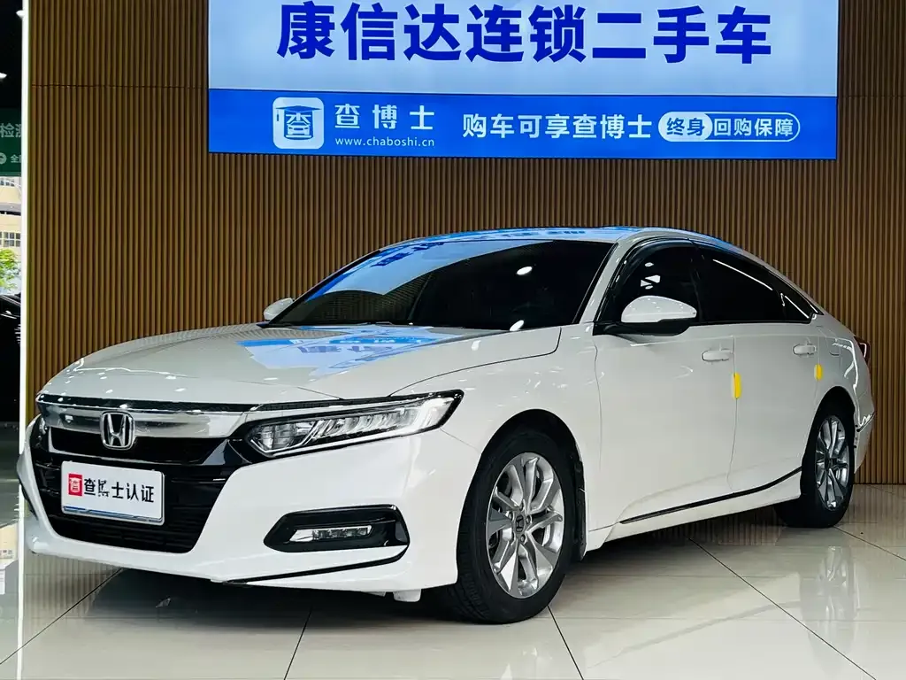Honda Accord — фото 1