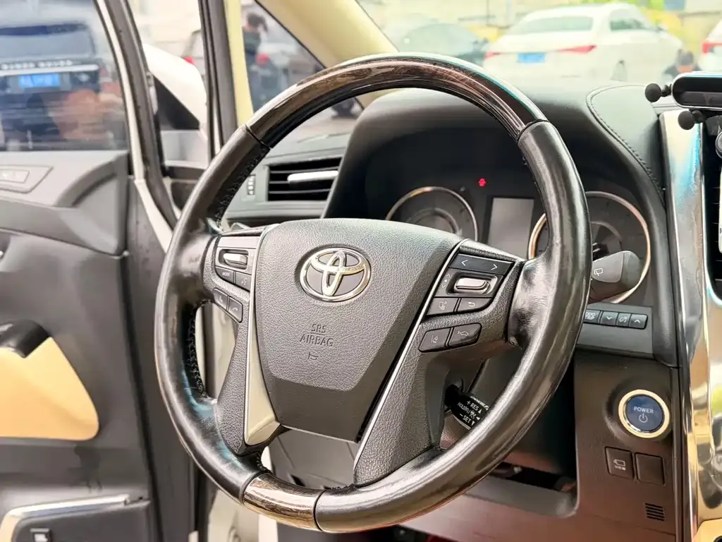 Toyota Alphard 2021 из CN, фото 4