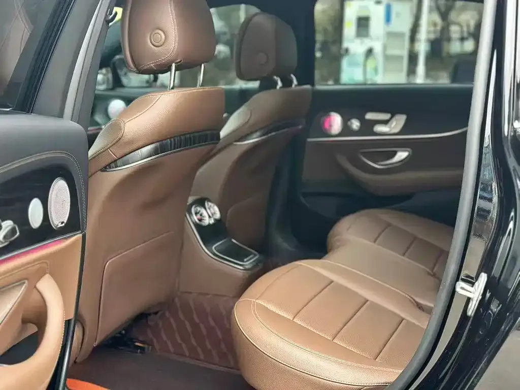 Mercedes-Benz E-Class 2021 из CN, фото 2