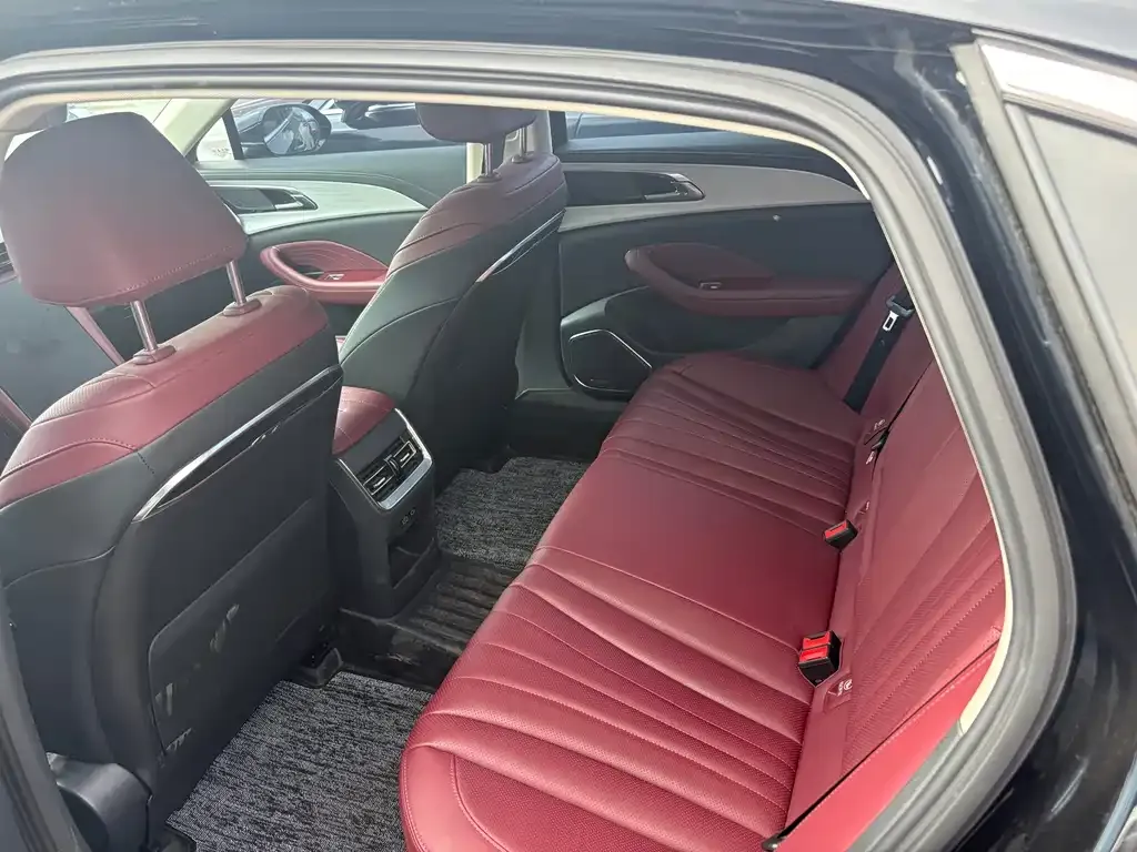 Hongqi H5 2024 из CN, фото 2