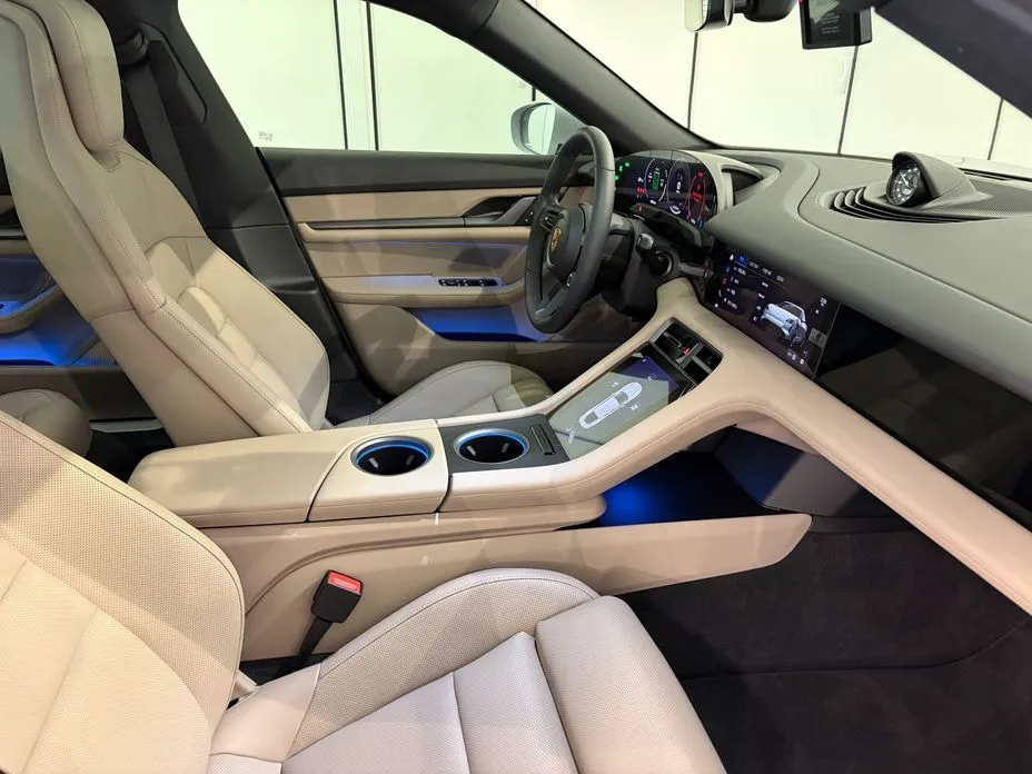 Porsche Taycan 2026 из KR, фото 10