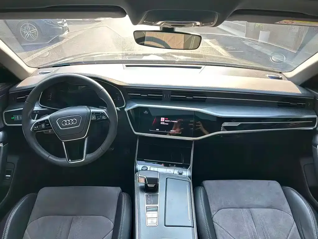 Audi A6L — фото 10