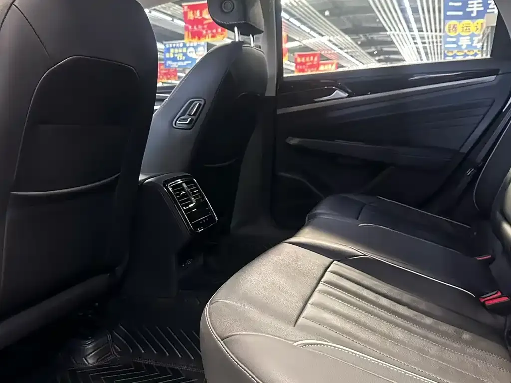 Volkswagen Passat — фото 2