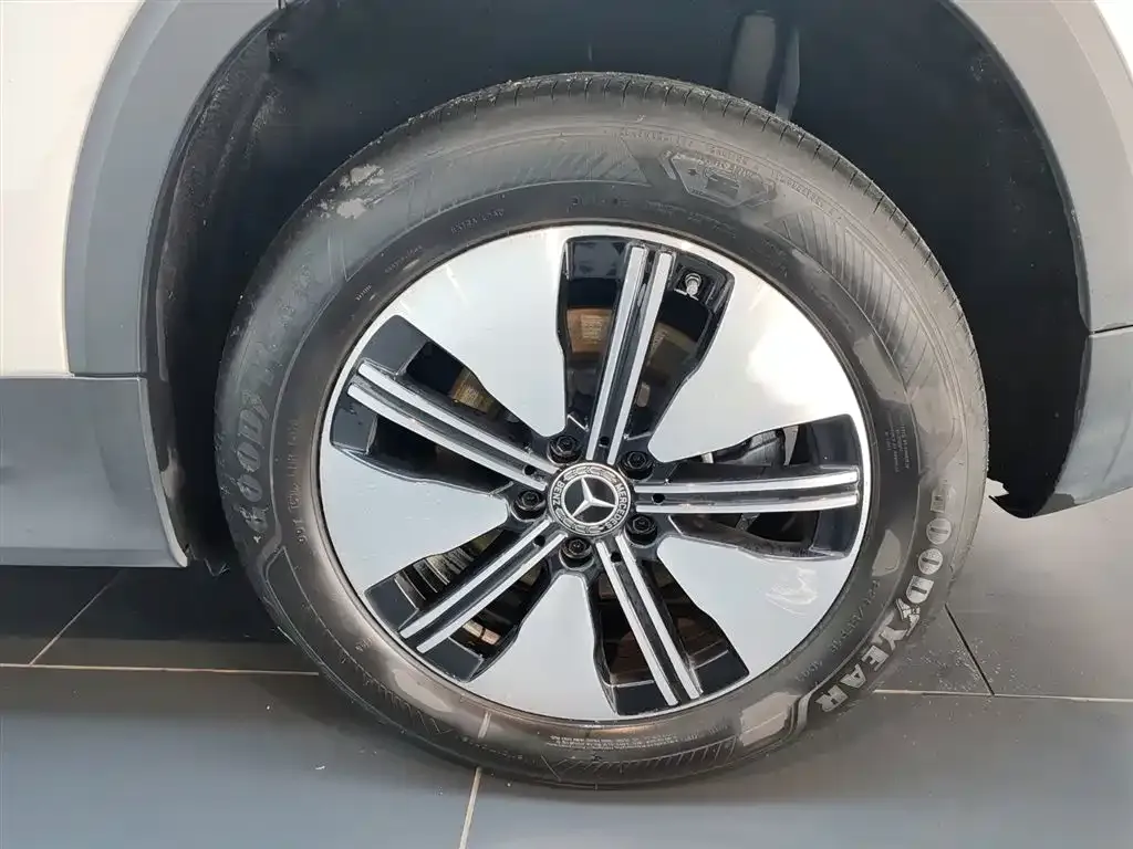 Mercedes-Benz EQB 2023 из CN, фото 8