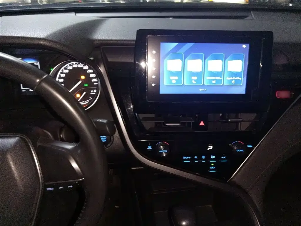 Toyota Camry 2023 из CN, фото 5
