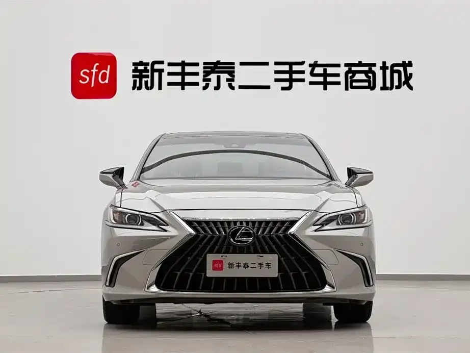 Lexus ES — фото 5