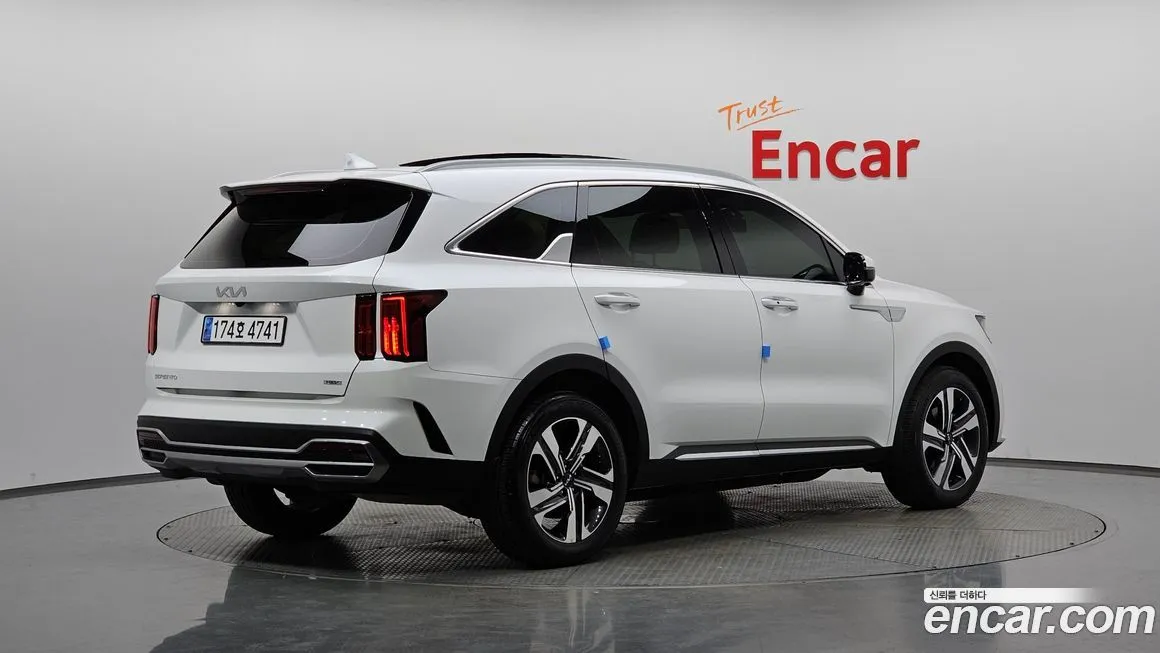 Kia Sorento — фото 6