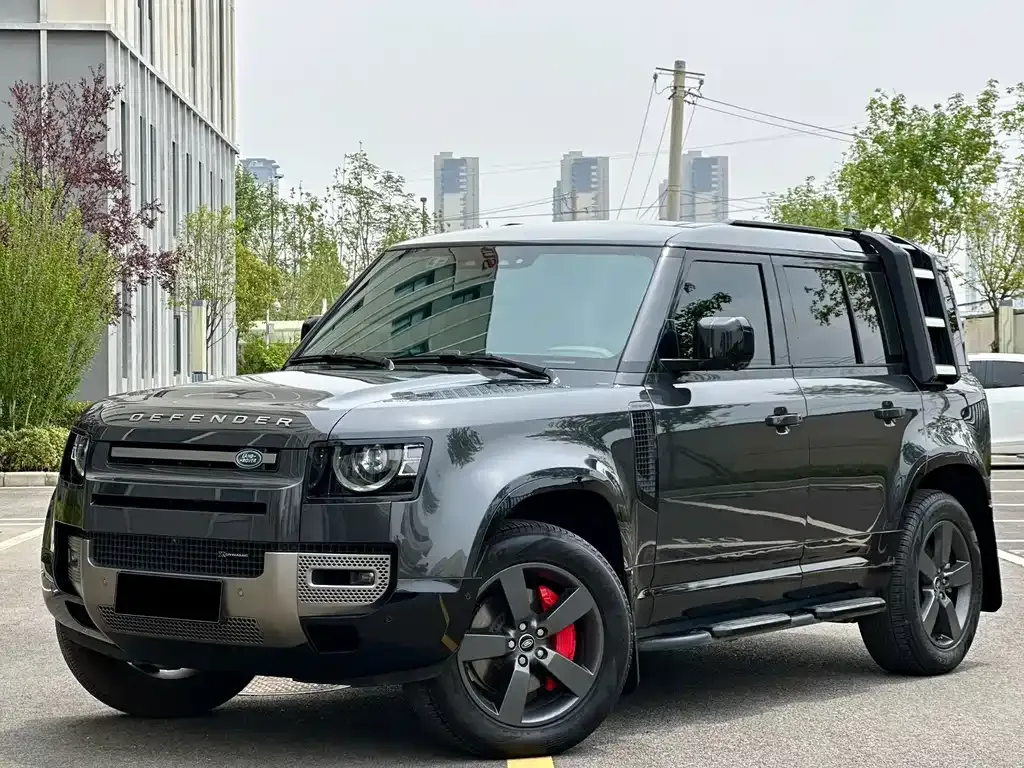 Land Rover Defender — фото 1
