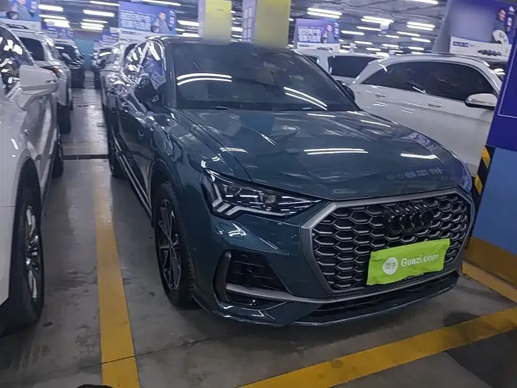 Audi Q3 Sportback — фото 10