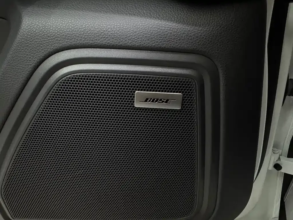 Porsche Macan 2024 из CN, фото 10