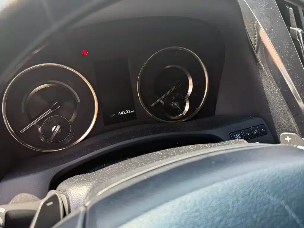 Toyota Vellfire — фото 5