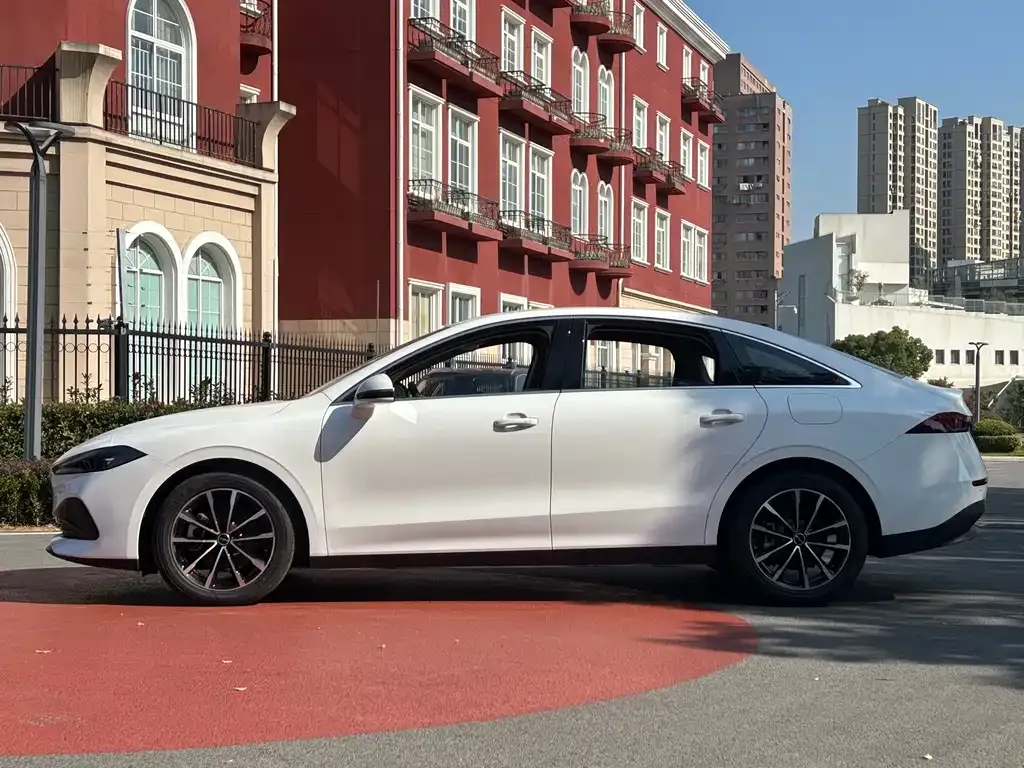 Roewe D7 2026 из CN, фото 3