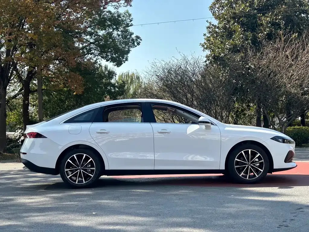 Roewe D7 2026 из CN, фото 5